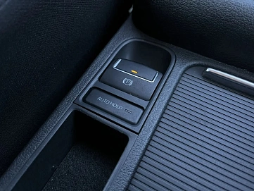 Volkswagen Tiguan, 2012г, передний привод, автомат