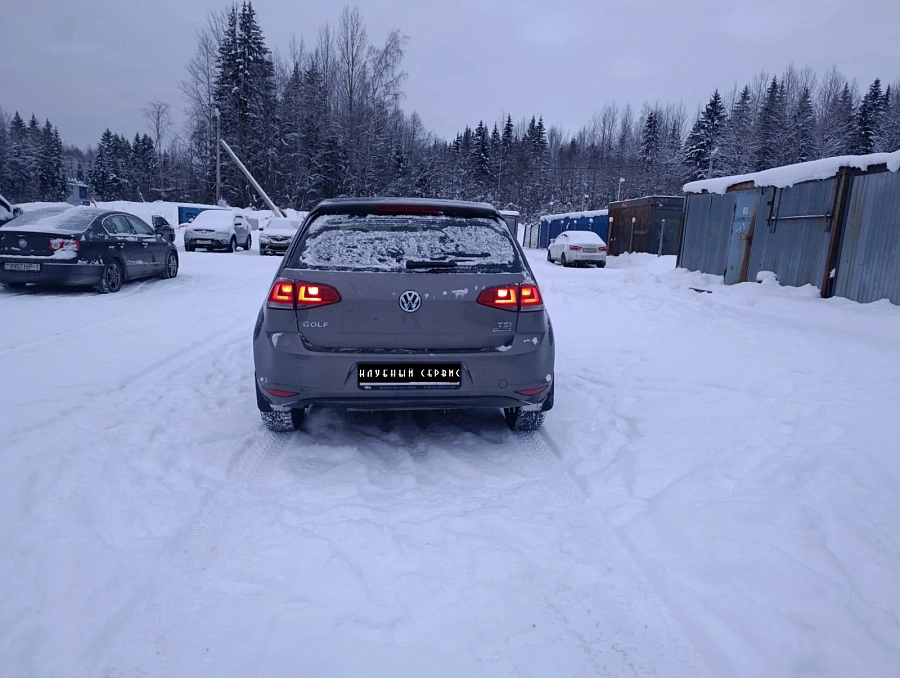 Volkswagen Golf, 2013г., передний привод, механика