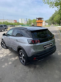 Peugeot 3008, 2022г, передний привод, автомат