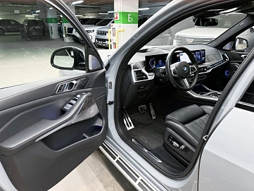 BMW X7, 2022г, полный привод, автомат