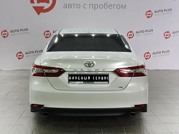 Toyota Camry, 2021г, передний привод, автомат