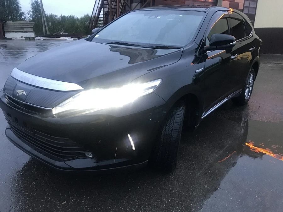 Toyota Harrier, 2019г., полный привод, вариатор