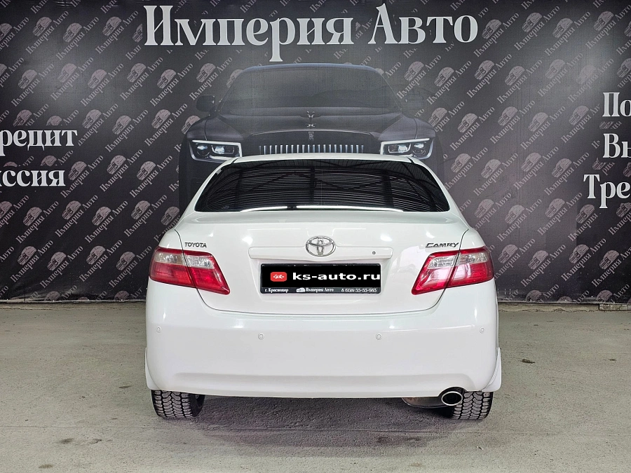 Toyota Camry, 2010г., передний привод, автомат