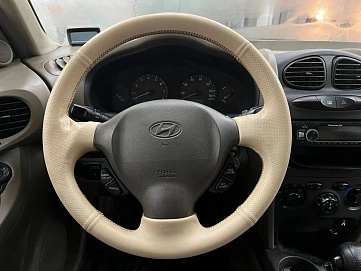 Hyundai Santa Fe, 2001г, передний привод, автомат