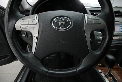 Toyota Camry, 2011г, передний привод, автомат