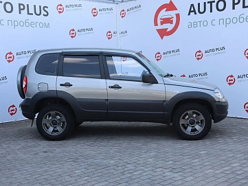 Chevrolet Niva, 2011г, полный привод, механика
