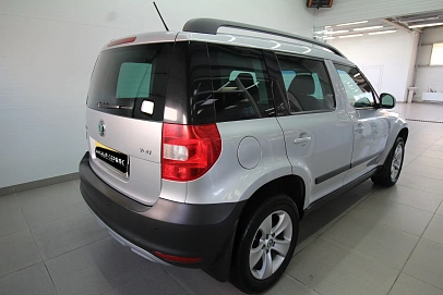 Skoda Yeti, 2012г, полный привод, робот