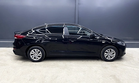 Hyundai Elantra, 2016г, передний привод, механика