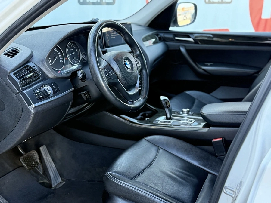BMW X3, 2012г., передний привод, автомат