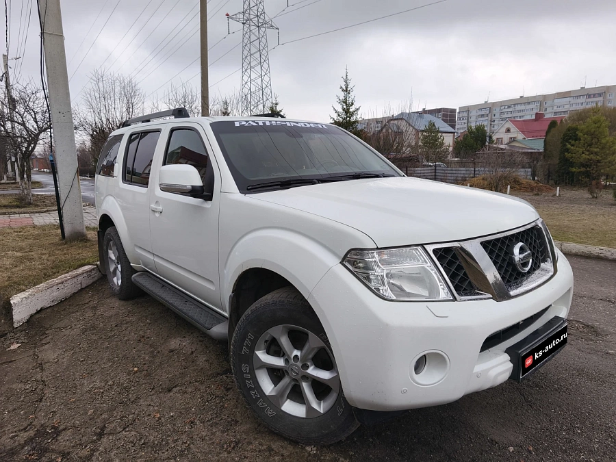 Nissan Pathfinder, 2012г., полный привод, автомат