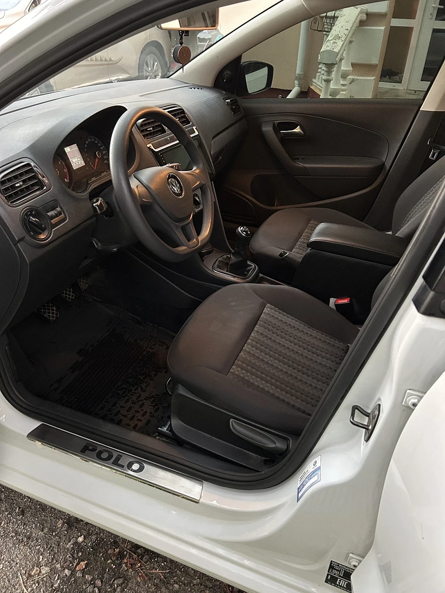 Volkswagen Polo, 2019г., передний привод, механика