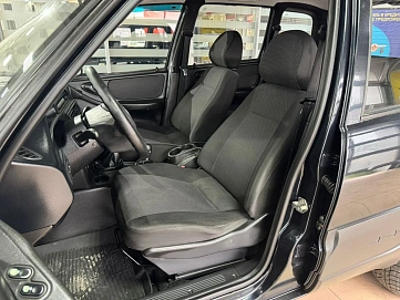 Chevrolet Niva, 2009г, полный привод, механика