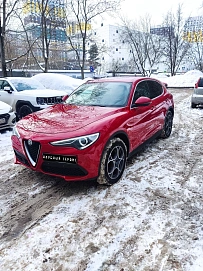 Alfa Romeo Stelvio, 2019г, полный привод, автомат