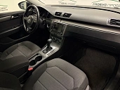 Volkswagen Passat, 2013г., передний привод, автомат