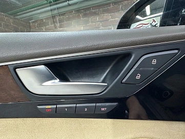 Audi A8, 2011г., полный привод, автомат