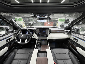 Toyota Tundra, 2024г., полный привод, автомат