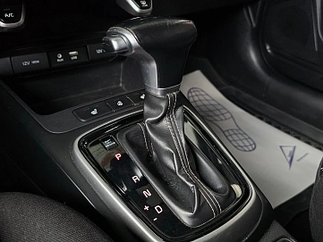 Kia , 2019г., передний привод, автомат