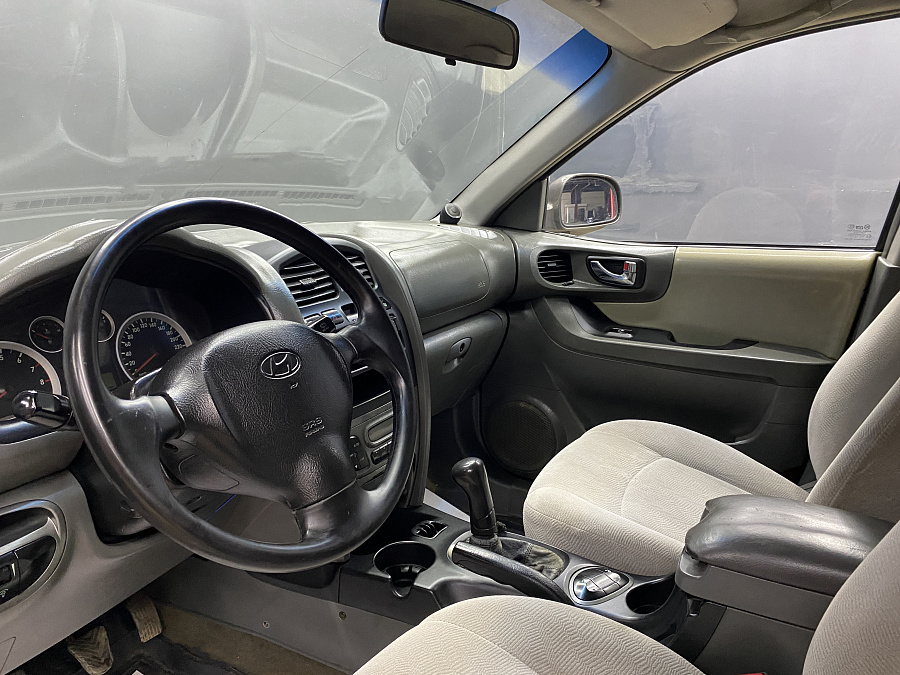 Hyundai Santa Fe, 2004г., полный привод, механика