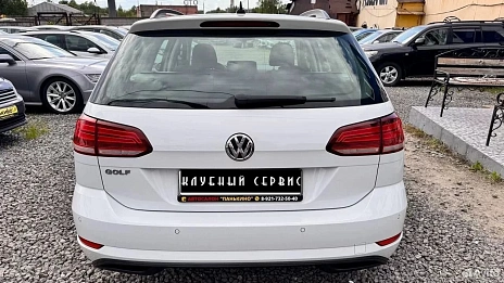 Volkswagen Golf, 2019г, передний привод, робот