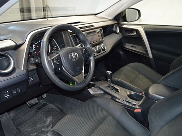Toyota RAV4, 2014г, полный привод, вариатор