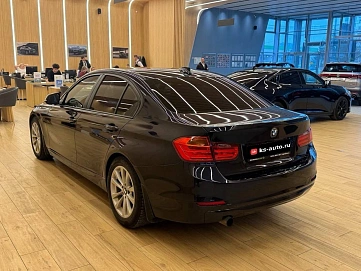 BMW 3 серии, 2012г., задний привод, автомат