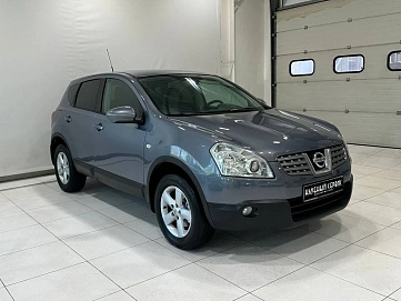 Nissan Qashqai, 2009г, передний привод, механика