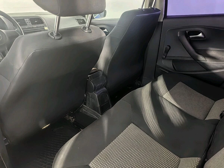 Volkswagen Polo, 2011г., передний привод, механика