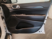 Jeep Grand Cherokee, 2013г., передний привод, автомат