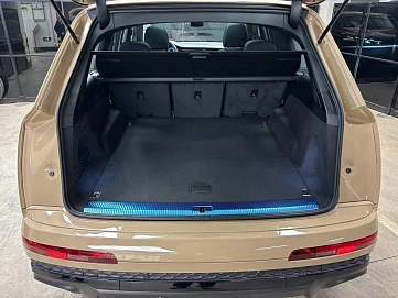 Audi Q7, 2025г, полный привод, автомат