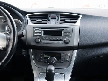 Nissan Sentra, 2014г, передний привод, вариатор