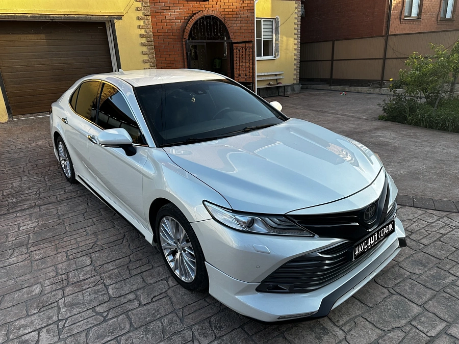 Toyota Camry, 2019г., передний привод, автомат