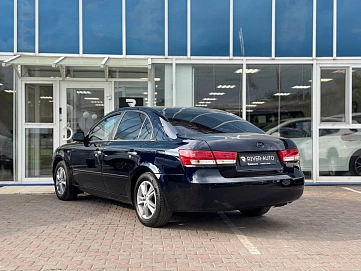 Hyundai Sonata, 2006г, передний привод, автомат
