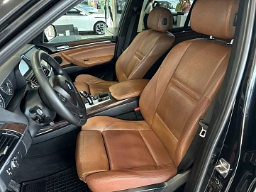 BMW X5, 2010г, полный привод, автомат