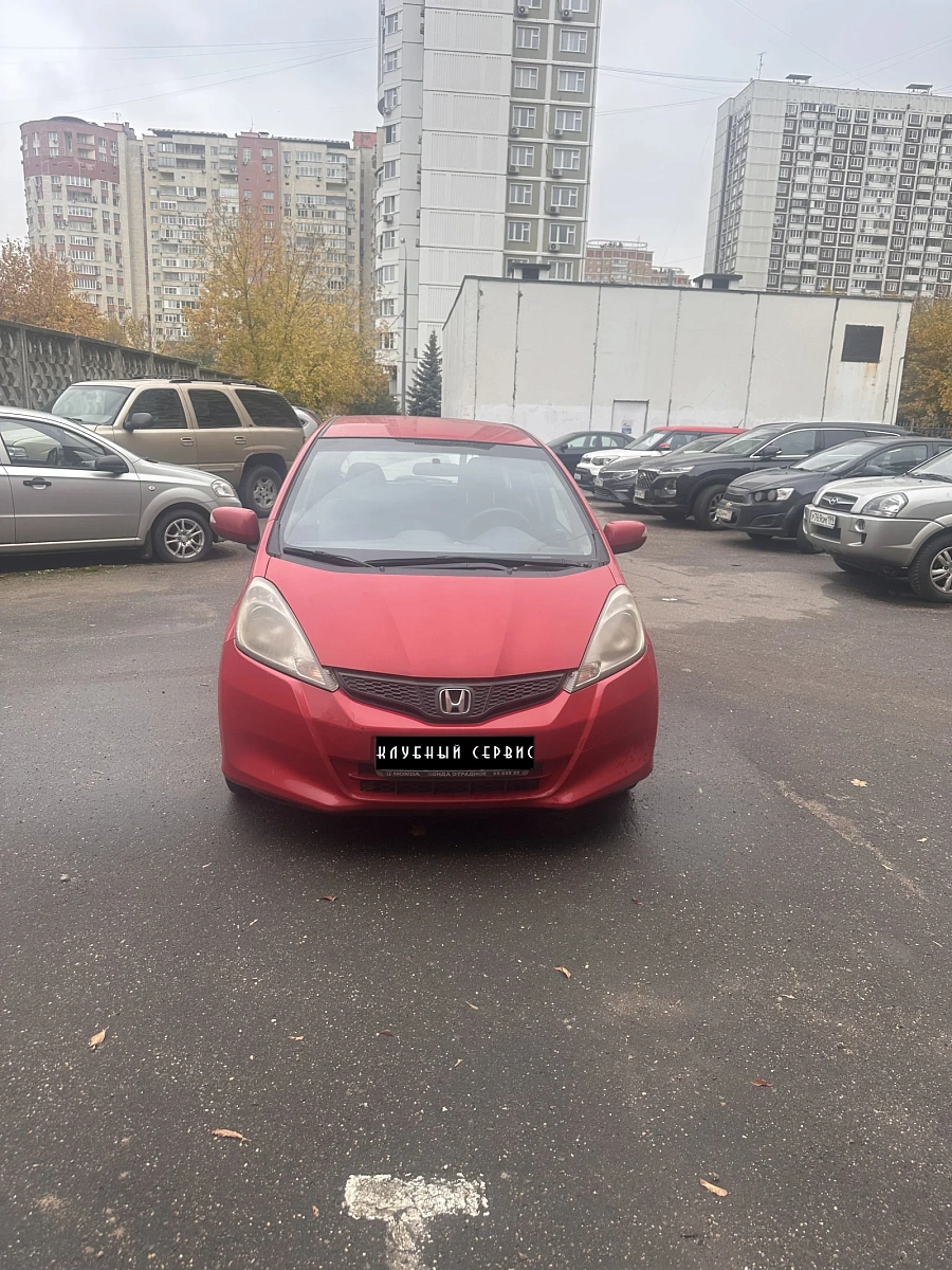 Honda Jazz, 2011г., передний привод, вариатор