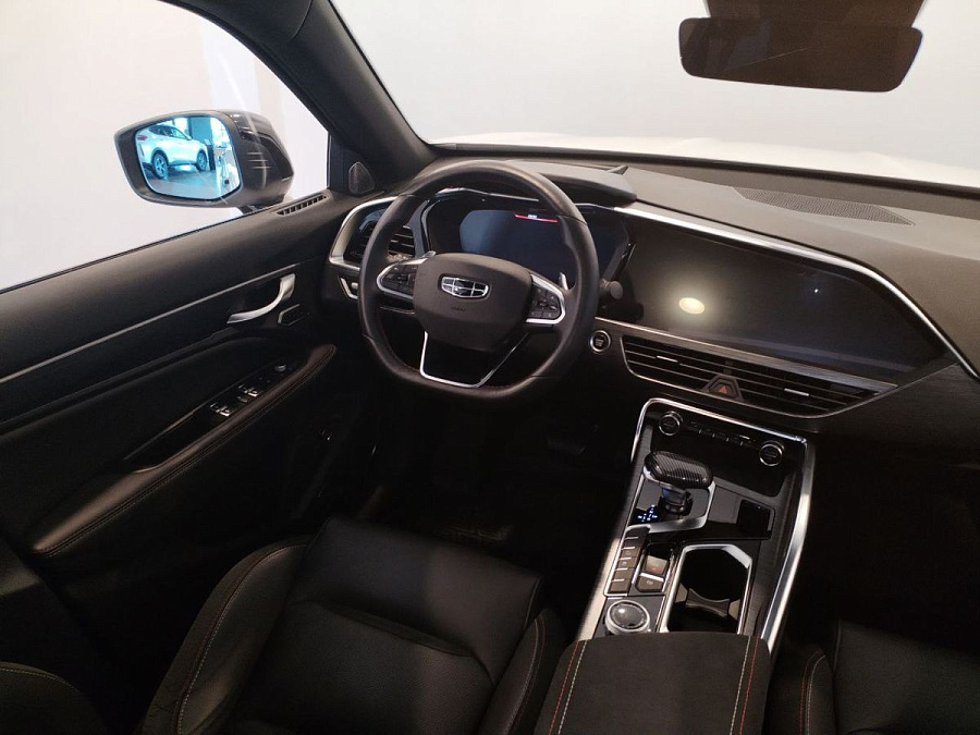 Geely , 2022г., передний привод, автомат