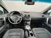 Nissan Qashqai, 2010г., передний привод, вариатор