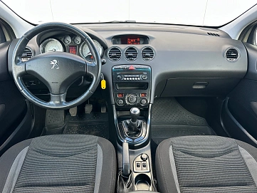 Peugeot 408, 2013г., передний привод, механика