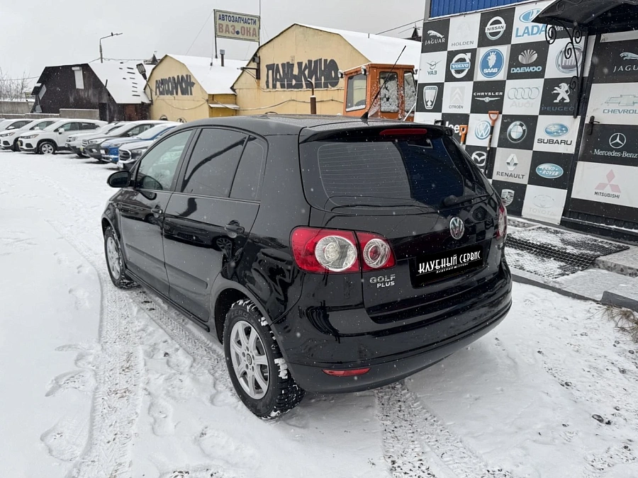 Volkswagen Golf Plus, 2008г., передний привод, автомат
