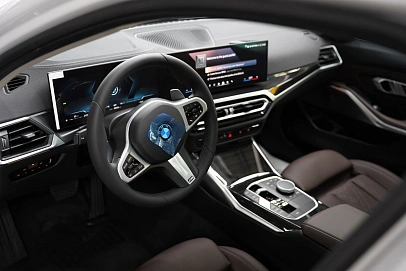 BMW 3 серии, 2024г, полный привод, автомат