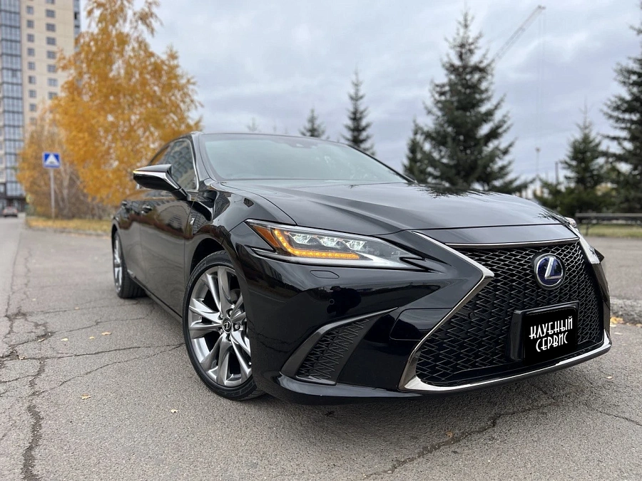 Lexus ES, 2019г., передний привод, вариатор