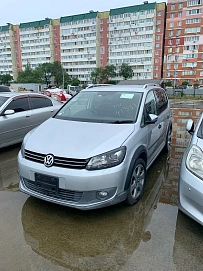 Volkswagen Touran, 2012г, передний привод, робот