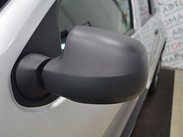 Nissan Terrano, 2015г, передний привод, автомат