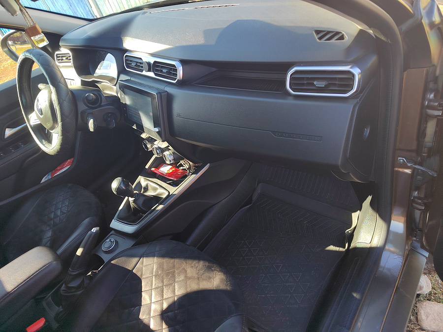 Renault Duster, 2021г., полный привод, механика