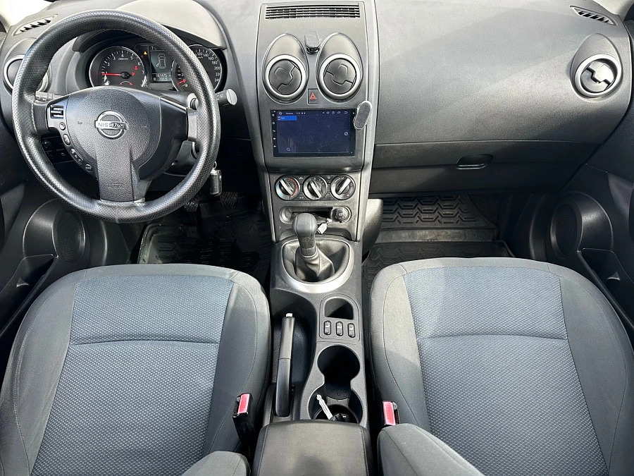 Nissan Qashqai+2, 2012г., передний привод, механика