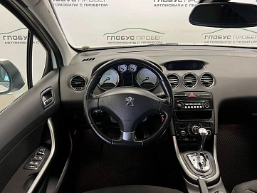 Peugeot 308, 2012г, передний привод, автомат