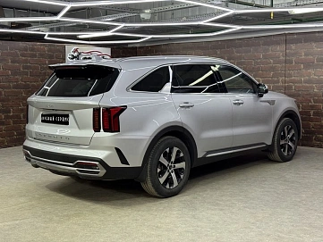 Kia Sorento, 2023г, полный привод, робот