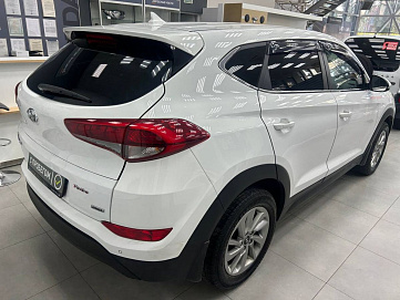Hyundai Tucson, 2016г, полный привод, робот