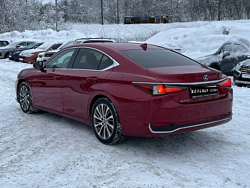 Lexus ES, 2019г, передний привод, автомат