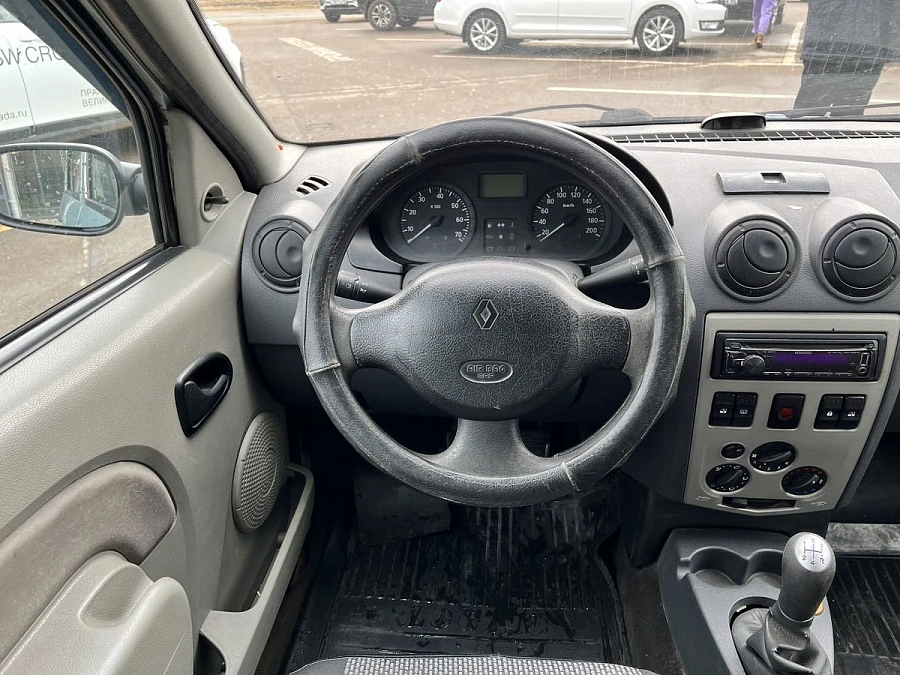 Renault Logan, 2008г., передний привод, механика