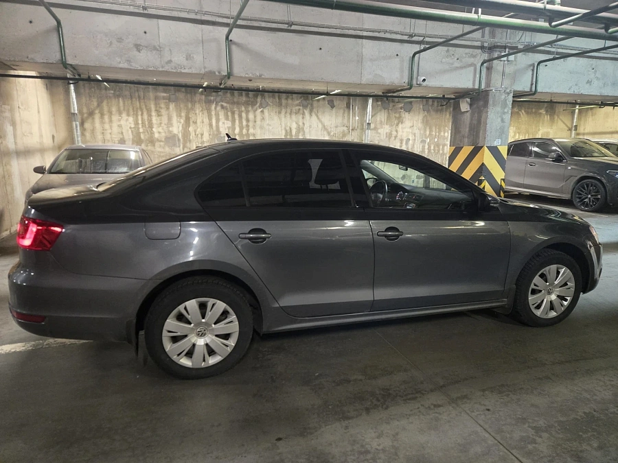 Volkswagen Jetta, 2013г., передний привод, автомат